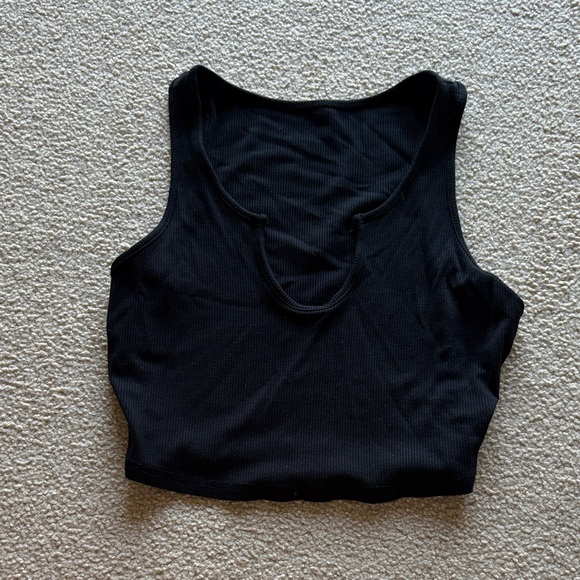 SHEIN Black Sleeveless Crop Top - Picture 1 of 2